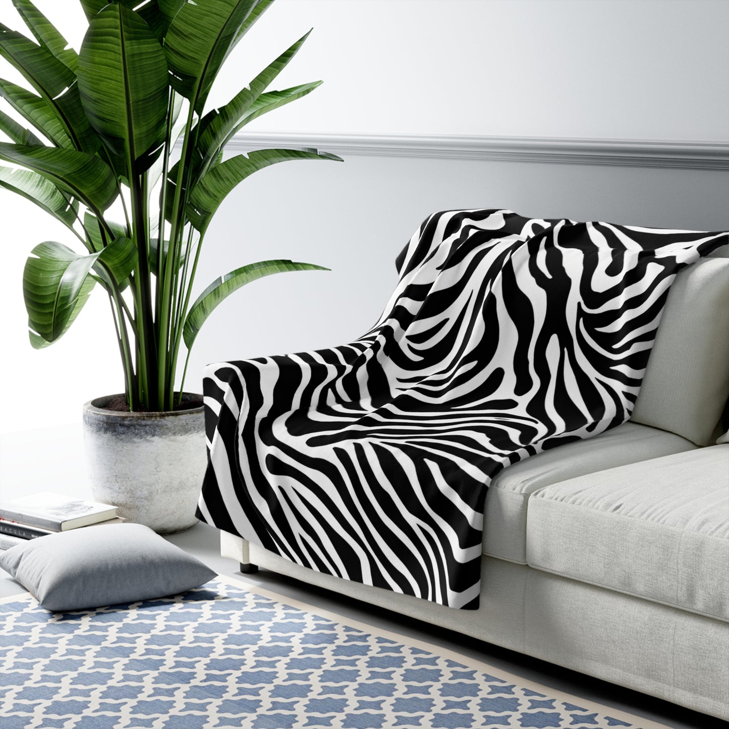 Zebra Print Sherpa Fleece Blanket – Cozy & Stylish Throw for Home Decor